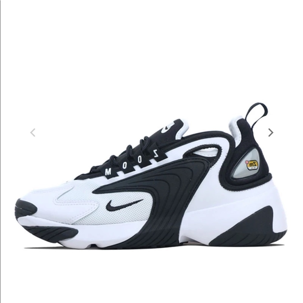 Nike womens zoom 2k black and white size 8
